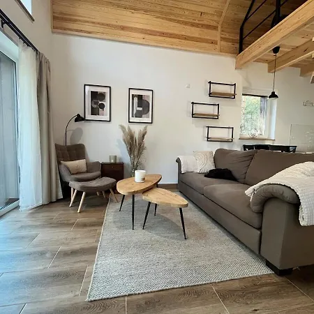 Whispering Woods * Милич